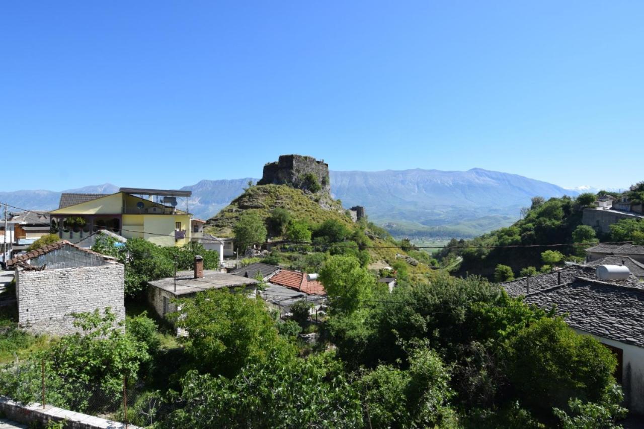 Hotel Brahimi Gjirokastra Kültér fotó