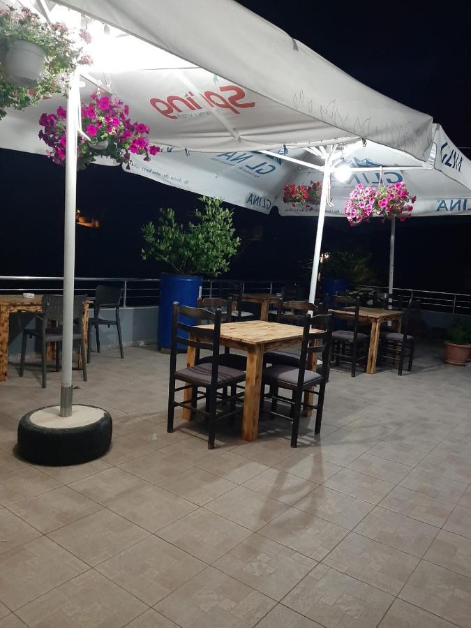 Hotel Brahimi Gjirokastra Kültér fotó