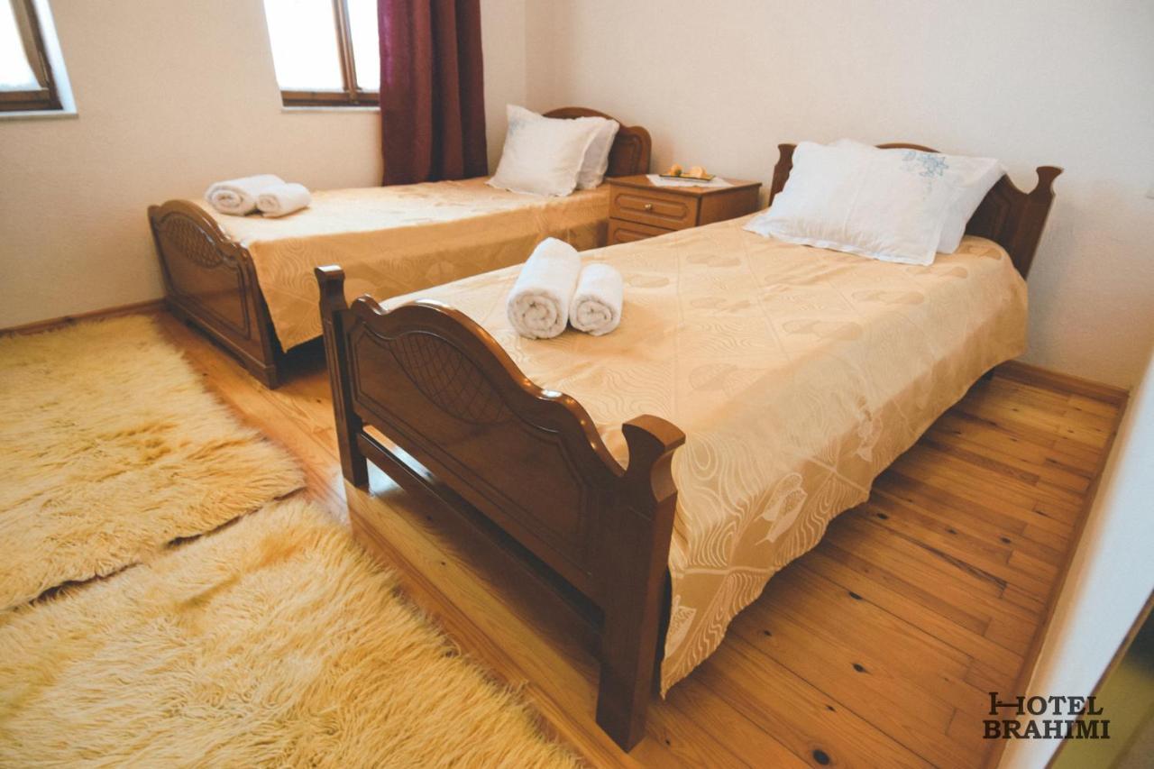 Hotel Brahimi Gjirokastra Kültér fotó