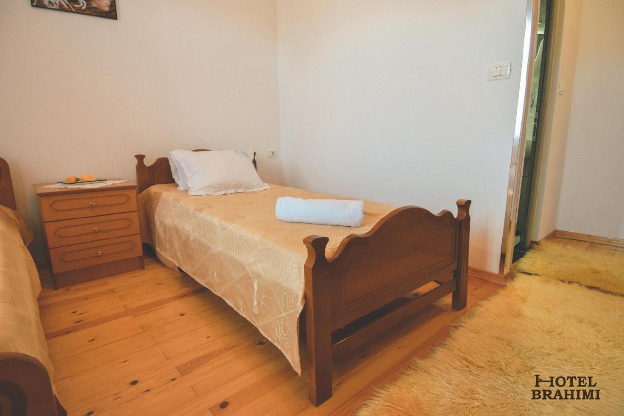 Hotel Brahimi Gjirokastra Kültér fotó